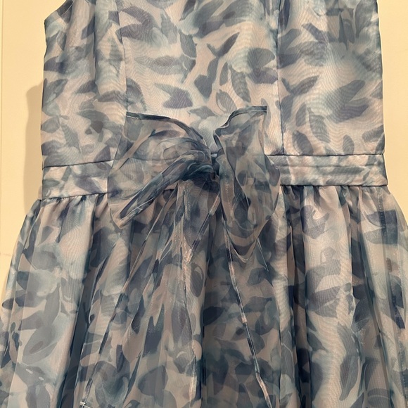 Chiffon a-line dress from LC Lauren Conrad’s Cinderella collection. - Picture 4 of 6